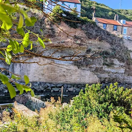 The Yellow Door Cottage, Beckside, Tatil Evi Staithes